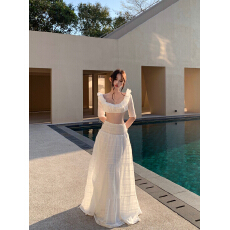 批发实拍实价法式度假风 白色荷叶边<b class='q'>上衣</b>+高腰大摆半身裙套装