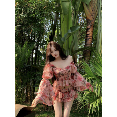 批发实拍实价 新款荷叶边拼接喇叭袖衬衫+蛋糕半裙套装女