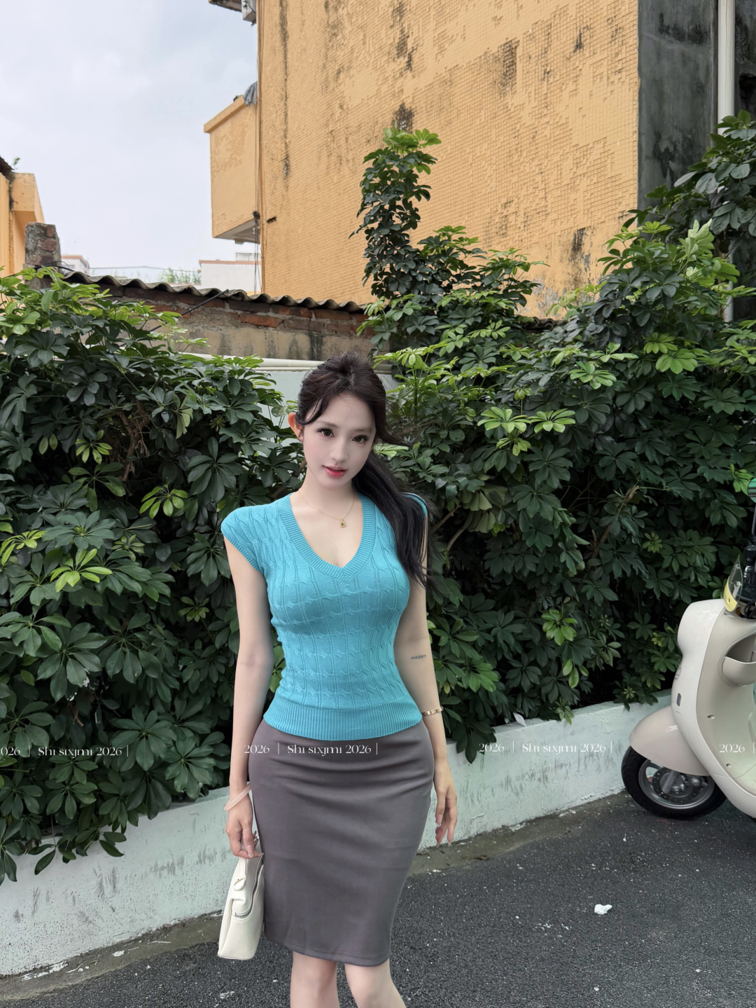 실사 정가 패션 캐주얼 빛 럭셔리 다용도 슬림해 보이는 니트 작은 대중 디자인 센스 맨위 4 가지 색상