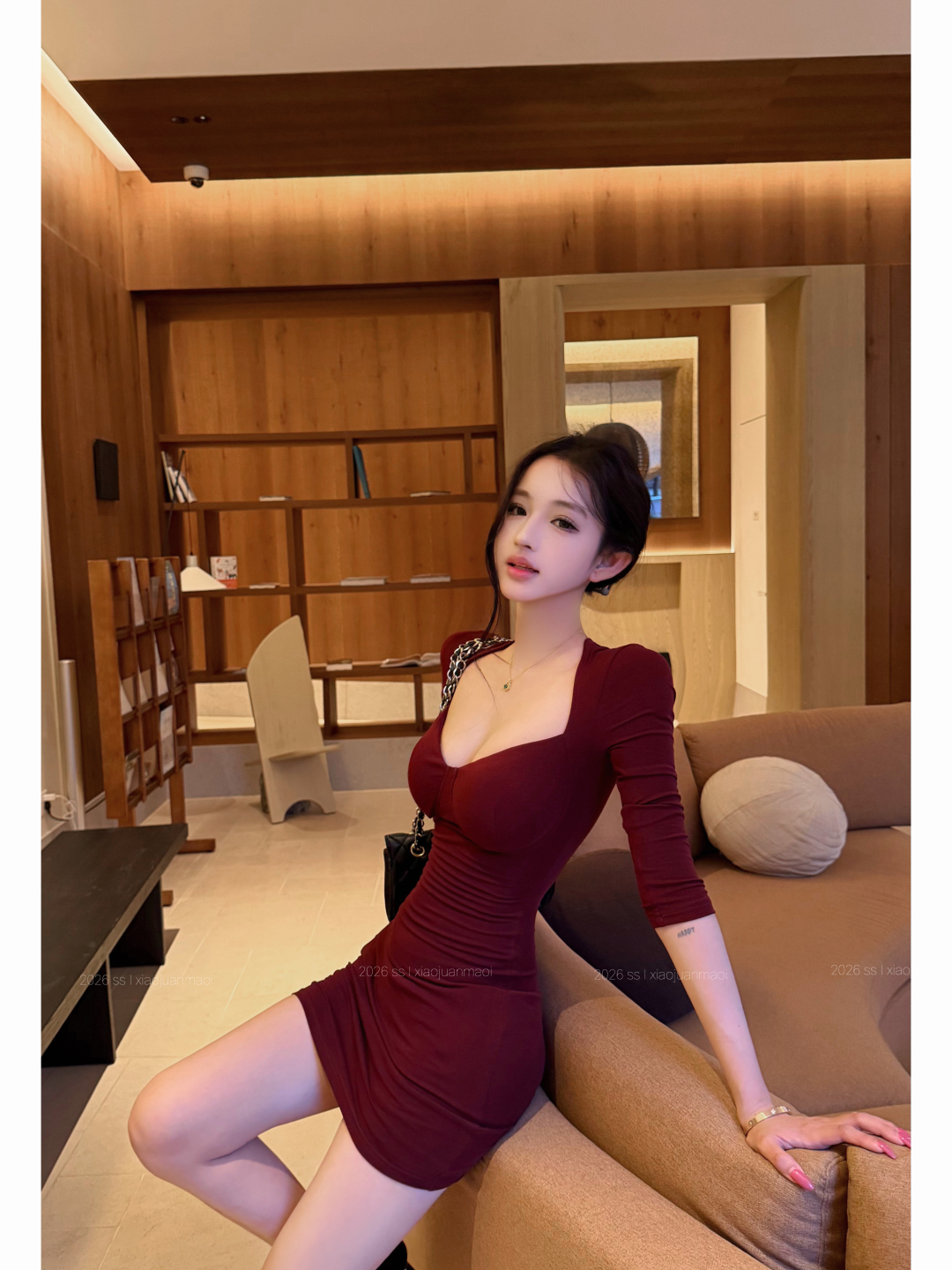 실사 정가 유리 아름다움 복숭아 심장 고리 7부 소매 벨트 가슴 패드 여성 드레스 봄 여름 타이트 스커트 미니 스커트