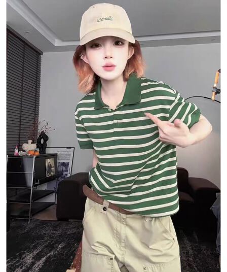 프랑스식 녹색 느긋한 팬 캐주얼 문예 팬 스트라이프 반팔 티셔츠 여성 여름 고급 센스 연령 감소 작은 대중 맨위