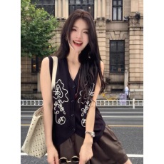 批发今年流行的爆款女装夏季2026新款无袖<b class='q'>开衫</b>T恤独特漂亮巨好看上衣