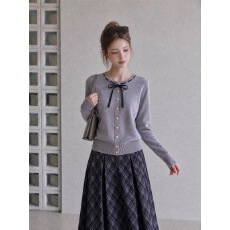 批发灰色<b class='q'>修身</b>针织开衫早秋装女款2026新款<b class='q'>外套</b>上班通勤穿搭温柔风上衣