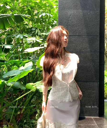 꽃 위안 흐릿한 달빛 프랑스식 화이트 품격 셔츠 새틴 슬립 짧은 반 스커트 여성 봄 여름 레이스 세트