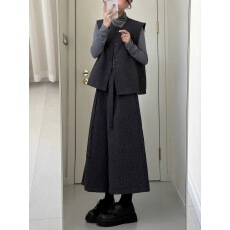 批发秋<b class='q'>装</b>一整套高领打底<b class='q'>t</b><b class='q'>恤</b>叠穿马甲阔腿<b class='q'>裤</b><b class='q'>高级</b>感巨好看的三件套<b class='q'>装</b>女