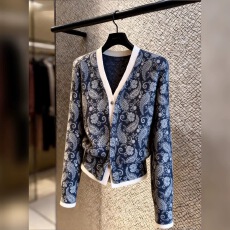 批发韩版假两件灰色上衣V领小众设计洋气减龄<b class='q'>女装</b>2026春季新款老钱风