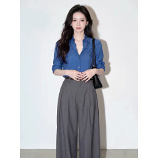 批发巨好看漂亮穿搭一整套宝蓝色衬衫灰色裤子两件<b class='q'>套装</b><b class='q'>女</b>早秋2026新款