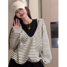 批发早秋设计感宽松遮肉卫衣女<b class='q'>大码</b><b class='q'>胖</b><b class='q'>MM</b><b class='q'>韩</b>系慵懒风条纹拼接假两件上衣