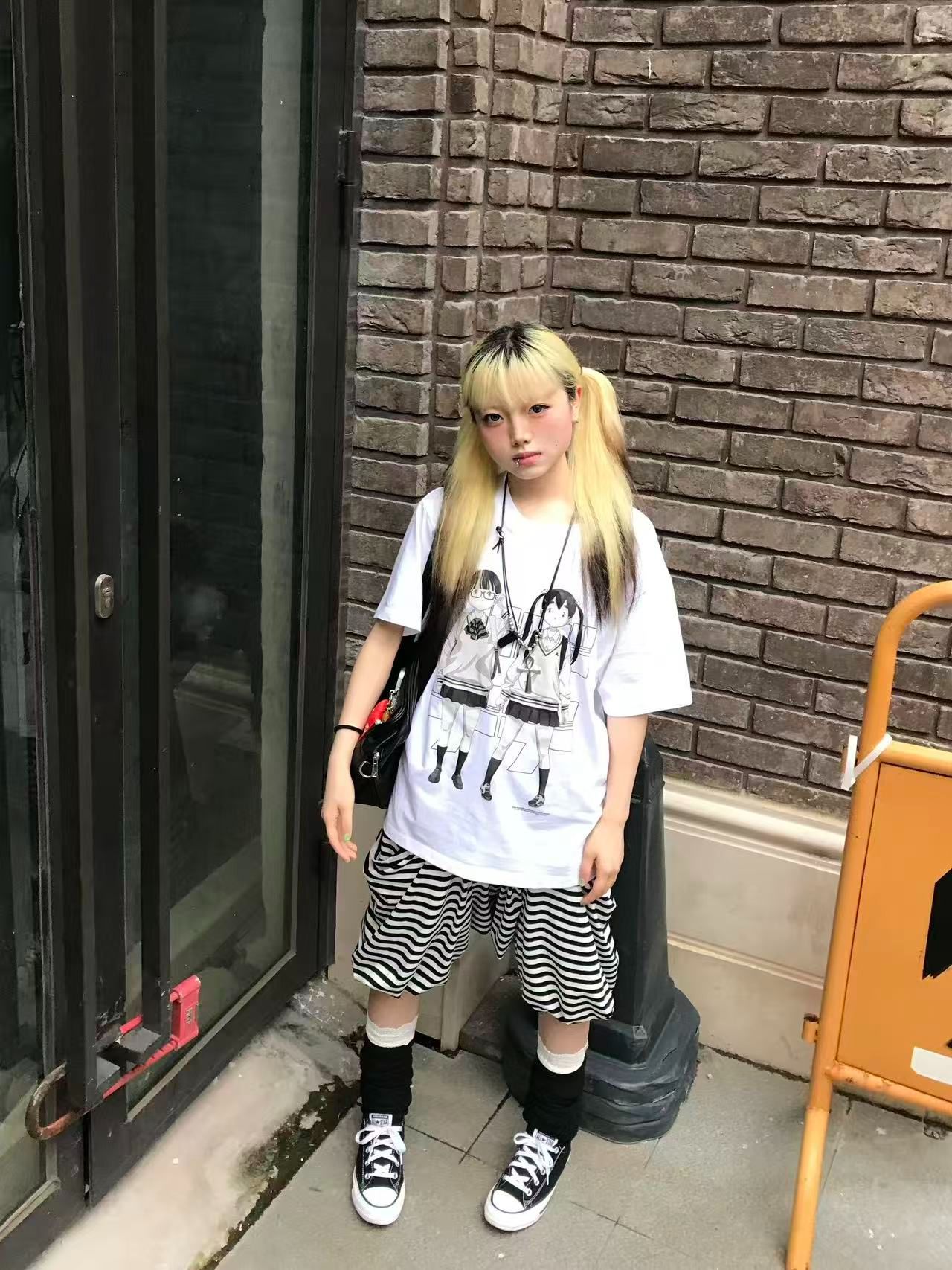 새로운 생방송 품질 이후 패키지 칼라 반팔 티셔츠 만화 소녀 프린트