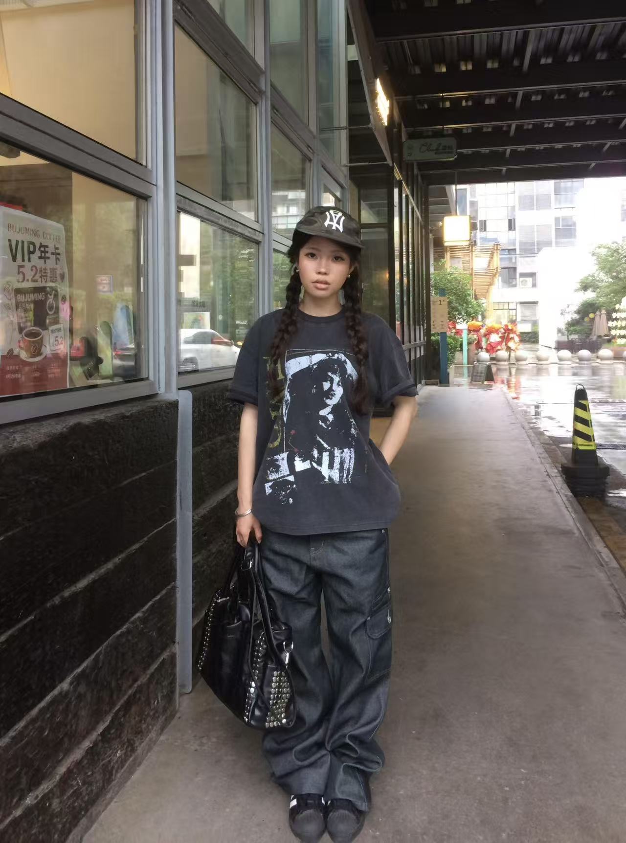 새로운 생방송 품질 워싱 블랙 이후 패키지 칼라 초상화 프린트 가을 어깨 티셔츠