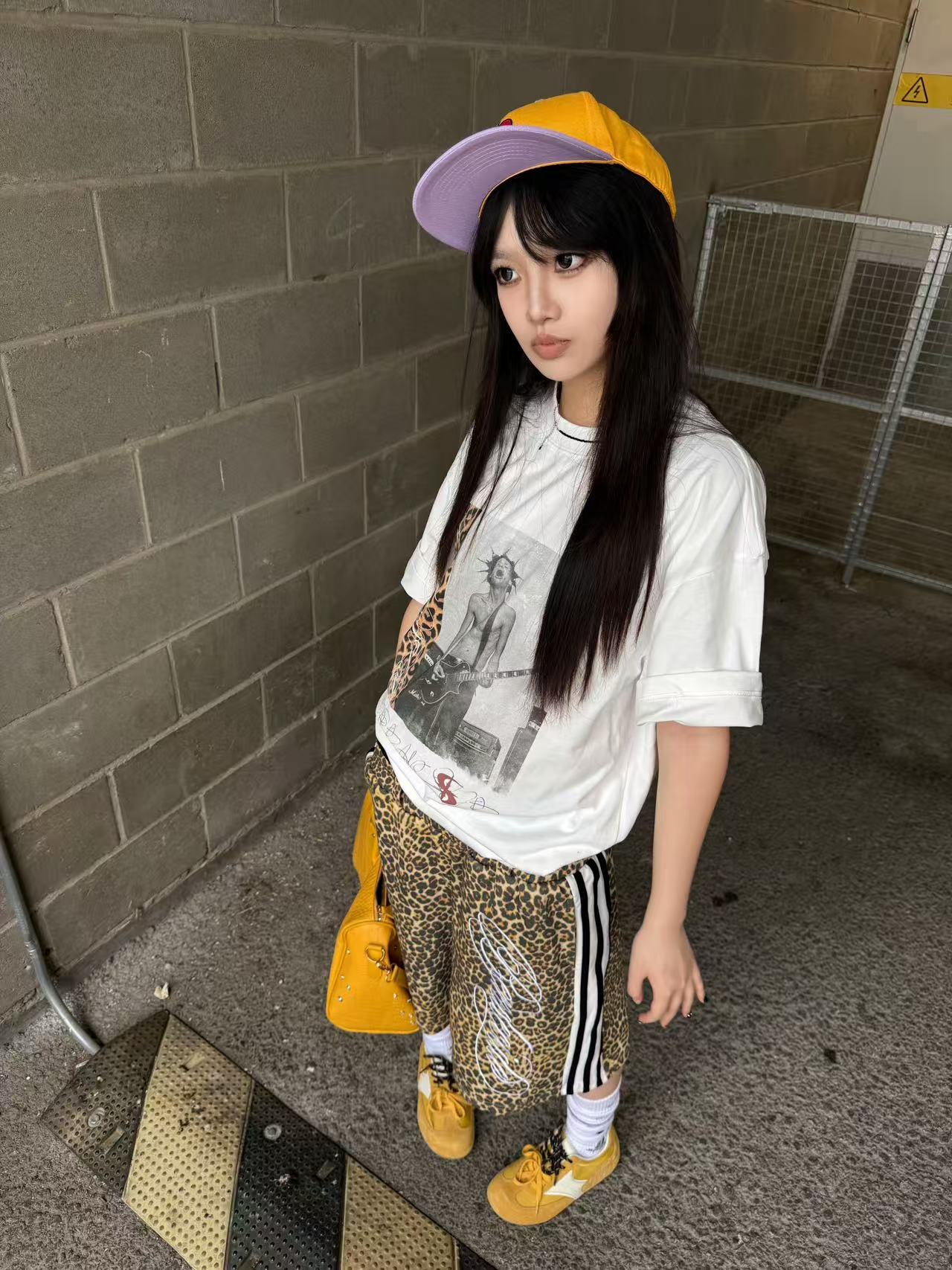 새로운 출처 생방송 품질 2 기타리스트 프린트 이후 패키지 칼라 t