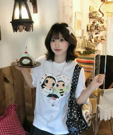 새로운 생방송 품질 이후 패키지 칼라 반팔 티셔츠 만화 소녀 프린트