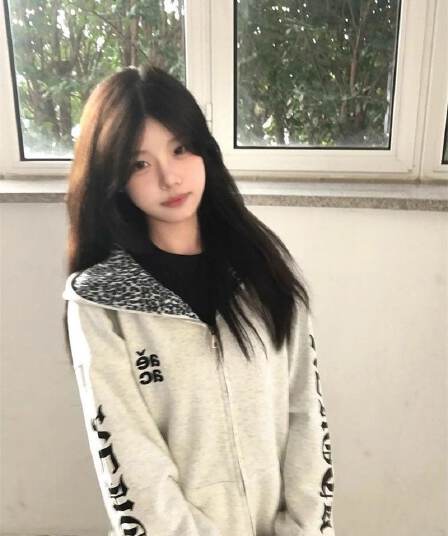 새로운 얇은 스타일 털이 있는 원본 솜씨 인사이드 그리기 자수 후드티 여성