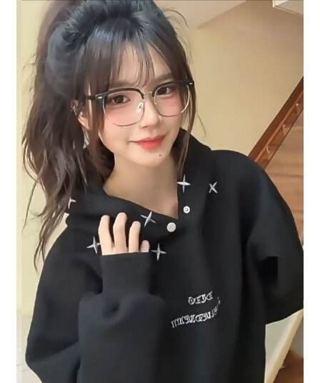 새로운 복잡한 은 여우 플러시 자수 패키지 어깨 칼라 단추 디자인 센스 무선 후드 티 스웨터