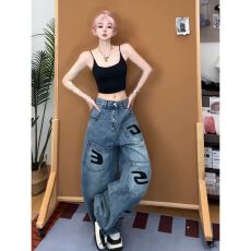 批发春秋季新款字母休闲宽松大码百搭牛仔裤女复古<b class='q'>哈伦</b><b class='q'>长裤</b>