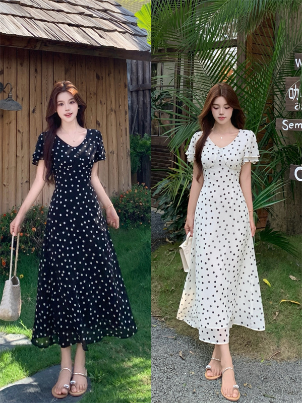 실사 빅 사이즈 여성 의류 패션 품격 새로운 V넥 프랑스식 몸매 가꾸기 도트 무늬 드레스