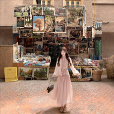 批发CYNR原创设计法式宫廷雪纺飘带V领灯笼袖<b class='q'>连衣</b>裙量感下摆收腰<b class='q'>长裙</b>