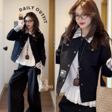 批发高智感复古格纹拼接翻领短款外套<b class='q'>秋</b>季韩系文艺宽松休闲藏青色夹克