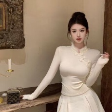 批发新中式国风盘扣立领毛毛长袖<b class='q'>T</b><b class='q'>恤</b>上衣女秋冬季修身短款内搭打底衫