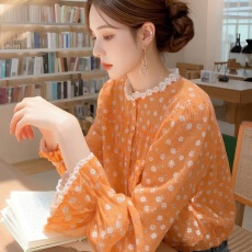 批发橘色<b class='q'>碎花</b><b class='q'>衬衫</b>春款2025新款女装法式多巴胺上衣独特好看蕾丝边小衫