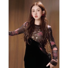 批发韩版显瘦字母印花单<b class='q'>露肩</b>长袖<b class='q'>T</b><b class='q'>恤</b>女2025秋季新款气质显瘦打底上衣