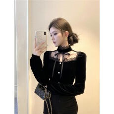 批发高端小资小上衣巨好看法式气质御姐轻熟收腰<b class='q'>蕾丝</b>拼接黑色丝绒<b class='q'>衬衫</b>