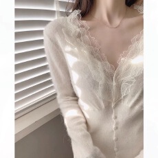 批发白色蕾丝拼接毛衣打底衫女秋冬高级感法式V领内搭修身针织衫上衣