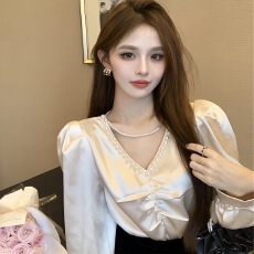 批发法式复古V领长袖衬衫女春季名媛气质缎面宽松显瘦百搭打底上衣女