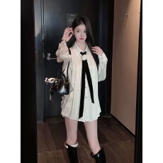 批发高级缎面压褶领带衬衫女秋季新款时尚气质宽松显瘦中长款长袖上衣