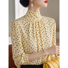 批发法式独特漂亮小众轻奢<b class='q'>衬衣</b>女洋气高级感时尚百搭显瘦<b class='q'>波点</b><b class='q'>衬衫</b>春装
