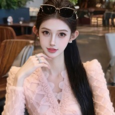 批发2025年秋冬新款气质名媛粉色上衣高级感<b class='q'>修身</b>显瘦独特漂亮内搭衬衣