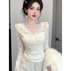 批发温柔纯欲花边v领蕾丝打底衫女秋冬精致绝美小衫<b class='q'>长袖</b>内搭性感上衣