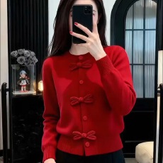 批发中国风跨年红色<b class='q'>毛衣</b>新款<b class='q'>妈妈</b>装时尚流行红色针织衫<b class='q'>中老年</b>针织上衣
