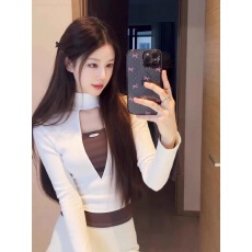 批发巨好看假两件撞色高领打底衫女内搭秋冬高级镂空显瘦长袖<b class='q'>t</b><b class='q'>恤</b>上衣