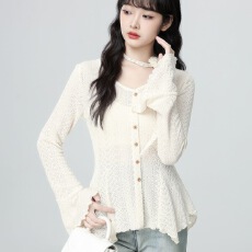 批发法式杏色V领长袖<b class='q'>针织衫</b>女春秋2025秋季新款设计感喇叭袖收腰上衣