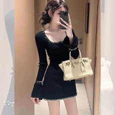 批发纯欲甜辣妹黑色方领<b class='q'>长袖</b>针织连衣裙女内搭设计感秋冬小香风短裙子