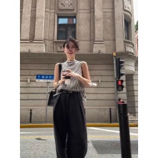 批发法式简约竖条纹上衣2024夏季新款高级感小众气质挂脖无袖背心衬衫