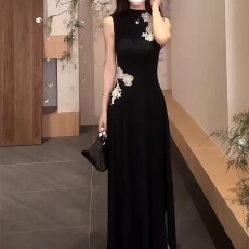 批发早春气质氛围感镂空花朵拼接收腰显瘦新中式<b class='q'>连衣裙</b>女