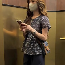 批发欧货重磅早秋夏季新款女装时尚气质衬衣高级感漂亮穿搭上衣