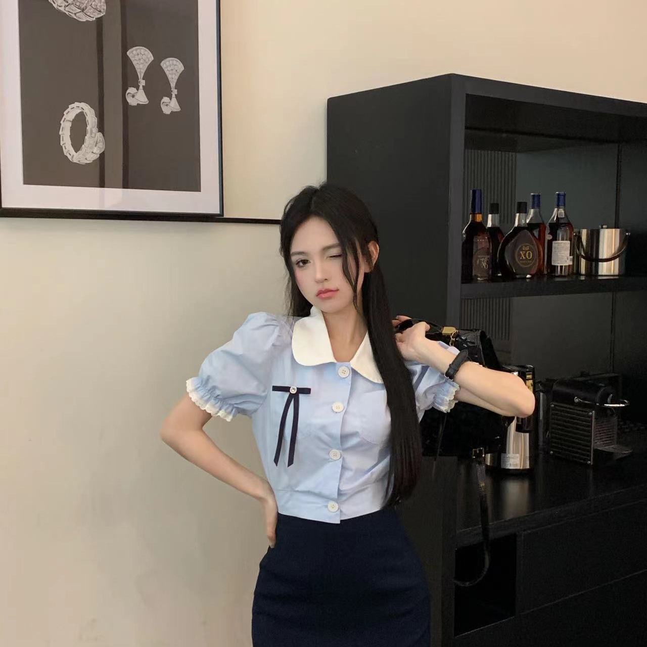 학원 스타일 베이비 칼라 반팔 여성 셔츠 여름 파란색 거품 소매 나비 매듭 쇼트 스타일 디자인 센스 작은 대중 맨위