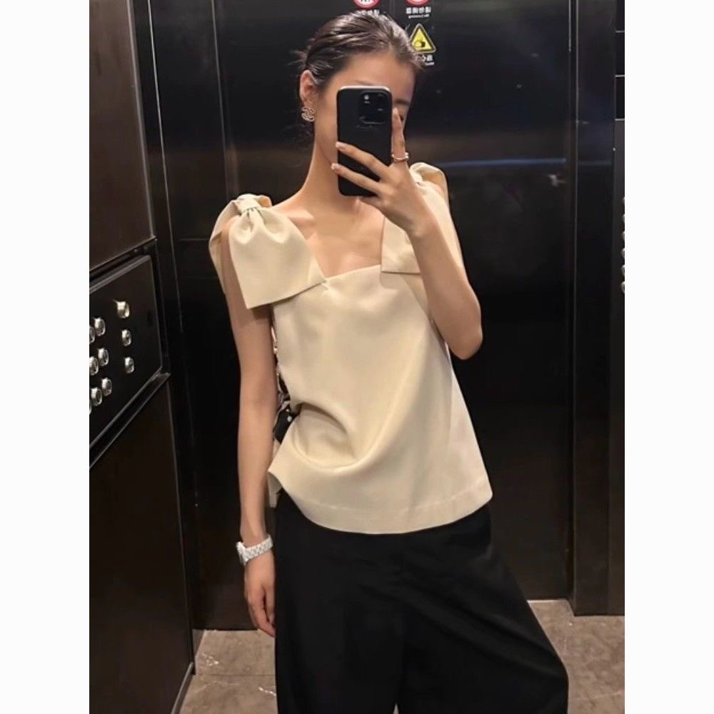 여름 새로운 잘 생긴 달콤함 부드러운 슬림해 보이는 맨위 프랑스식 그는 벤 바람 베이지 색 나비 매듭 캐미솔
