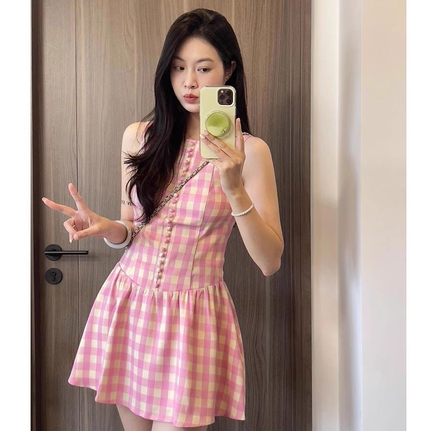 프랑스식 달콤함 핑크색 체크무늬 드레스 2025 여름 새로운 신선함 연령 감소 슬림해 보이는 민소매 허리 수축 드레스