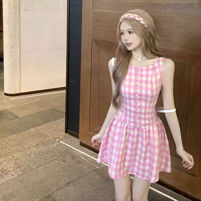 프랑스식 달콤함 핑크색 체크무늬 드레스 2025 여름 새로운 신선함 연령 감소 슬림해 보이는 민소매 허리 수축 드레스