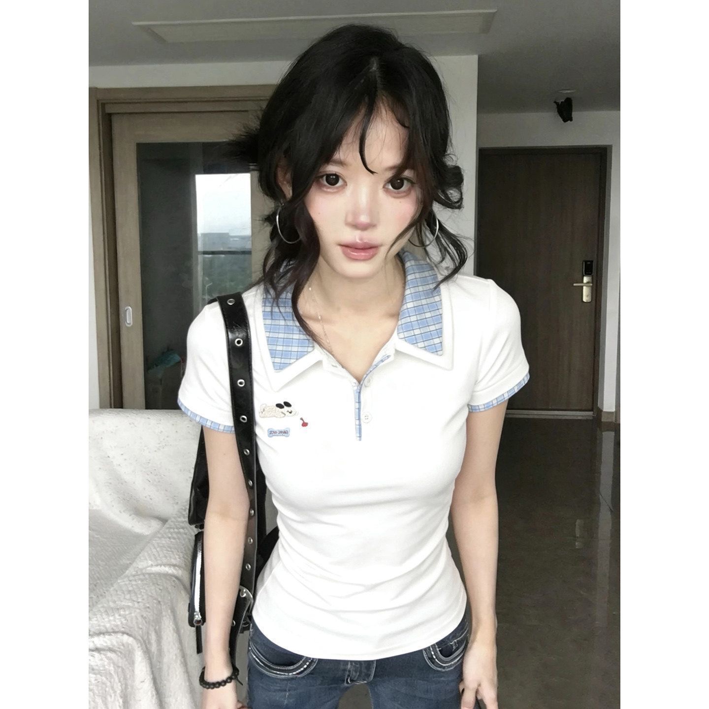 아메리칸 패션 몸매 가꾸기 슬림해 보이는 만화 자수 패치워크 POLO 칼라 반팔 티셔츠 여성 여름 허리 수축 긍정적 인 어깨 의류