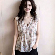 批发新款时尚高级温柔浪漫风V领碎花无袖上衣女<b class='q'>大码</b>显瘦百搭减龄内搭
