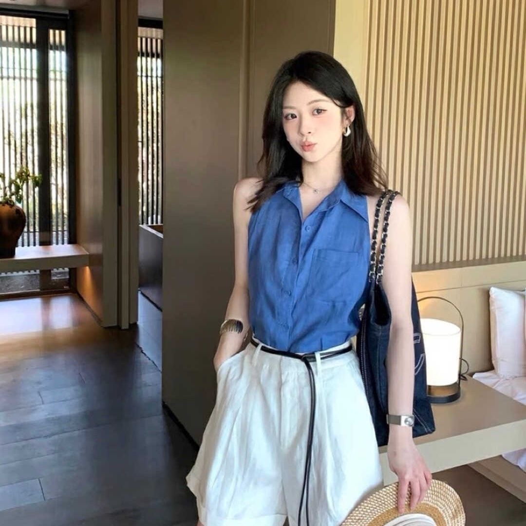 프랑스식 레트로 파란색 민소매 행침 목 조끼 여성 셔츠 여름 외출용 디자인 센스 작은 대중 셔츠 POLO 칼라 맨위