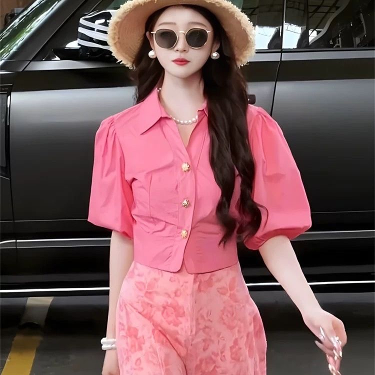 프랑스식 레트로 화이트 V넥 거품 소매 여성 셔츠 여름 품격 패션 슬림해 보이는 다용도 쇼트 스타일 아름다운 맨위