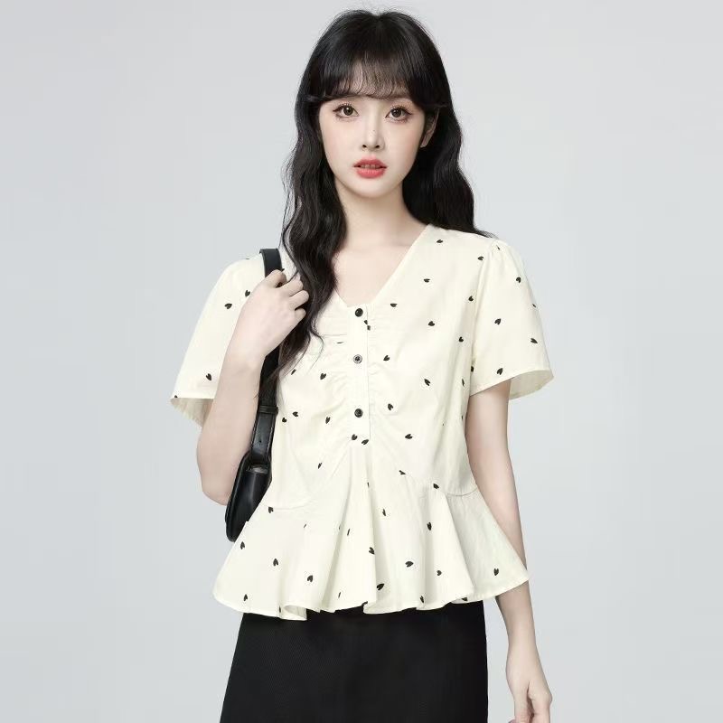 프랑스식 V넥 반팔 여성 셔츠 여름 2025 여름 새로운 디자인 센스 프릴 인형 셔츠 셔츠 짧은 맨위