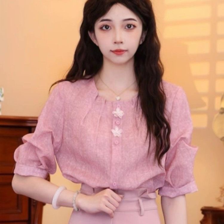 프랑스식 부드러운 바람 거품 소매 셔츠 2026 여름 새로운 다용도 핑크색 꽃 장식 다용도 슬림해 보이는 맨위