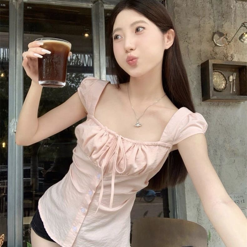 2025 여름 새로운 한 부서 몸매 가꾸기 슬림해 보이는 다용도 순수한 욕망 바람 핑크색 광장 칼라 레이스업 싱글 줄 버튼 셔츠 여성 의류